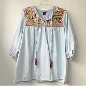 130. Intro. Denim Embroidered 3/4 Length Sleeve Top